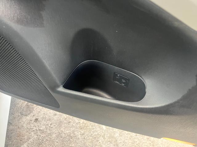 プリウス Ｓツーリングセレクション　ナビＴＶ　ＤＶＤ再生　バックカメラ　ＥＴＣ　プッシュスタート　スマートキー　アルミホイール（46枚目）