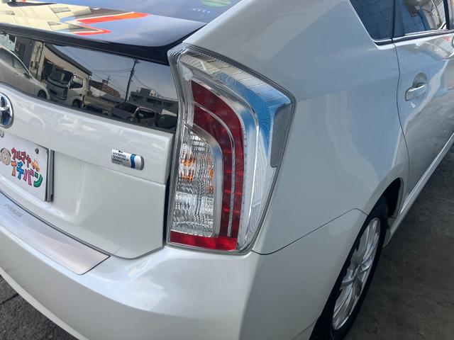 プリウス Ｓツーリングセレクション　ナビＴＶ　ＤＶＤ再生　バックカメラ　ＥＴＣ　プッシュスタート　スマートキー　アルミホイール（50枚目）