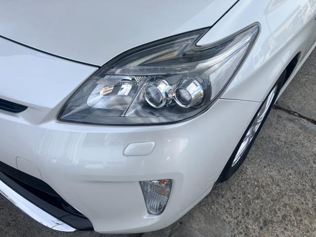 プリウス Ｓツーリングセレクション　ナビＴＶ　ＤＶＤ再生　バックカメラ　ＥＴＣ　プッシュスタート　スマートキー　アルミホイール（52枚目）