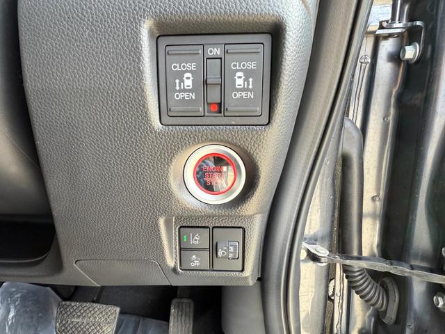 N-BOXカスタム EX 4WD 9インチナビ/フルセグTV/Bluetooth/Bカメラ/クルーズコントロール/両側パワスラ/クリアランスソナー/前後ドラレコ/衝突軽減装置/車線逸脱抑制装置/LEDヘッドライト(36枚目)