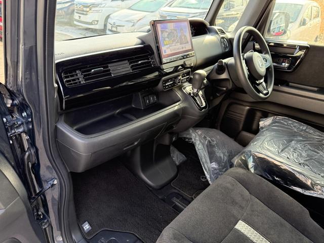 N-BOXカスタム EX 4WD 9インチナビ/フルセグTV/Bluetooth/Bカメラ/クルーズコントロール/両側パワスラ/クリアランスソナー/前後ドラレコ/衝突軽減装置/車線逸脱抑制装置/LEDヘッドライト(53枚目)