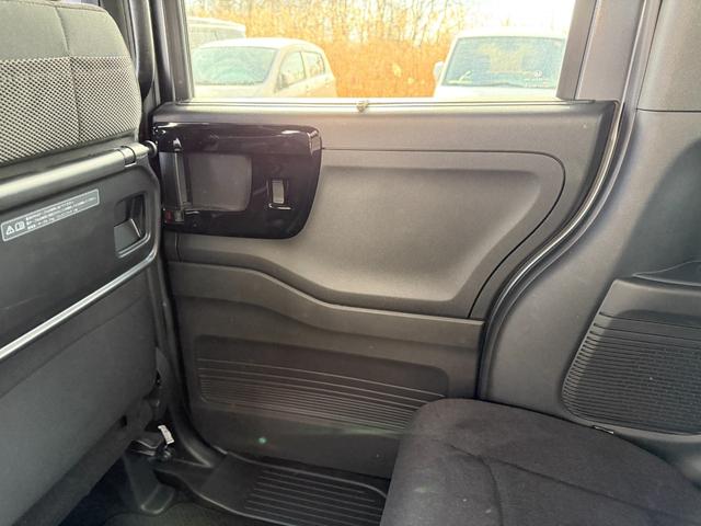 N-BOXカスタム EX 4WD 9インチナビ/フルセグTV/Bluetooth/Bカメラ/クルーズコントロール/両側パワスラ/クリアランスソナー/前後ドラレコ/衝突軽減装置/車線逸脱抑制装置/LEDヘッドライト(58枚目)