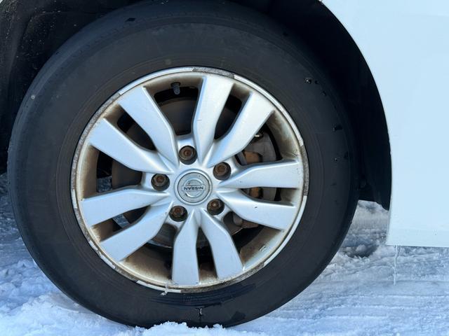 セレナ 2.0X 2列目スライドアップシート 4WD 純正ナビ/フルセグTV/Bカメラ/Bluetooth/純正エンスタ/ETC/前ドラレコ/クルコン/両側パワスラ/横滑り防止/フォグランプ/スマートキー2個(11枚目)