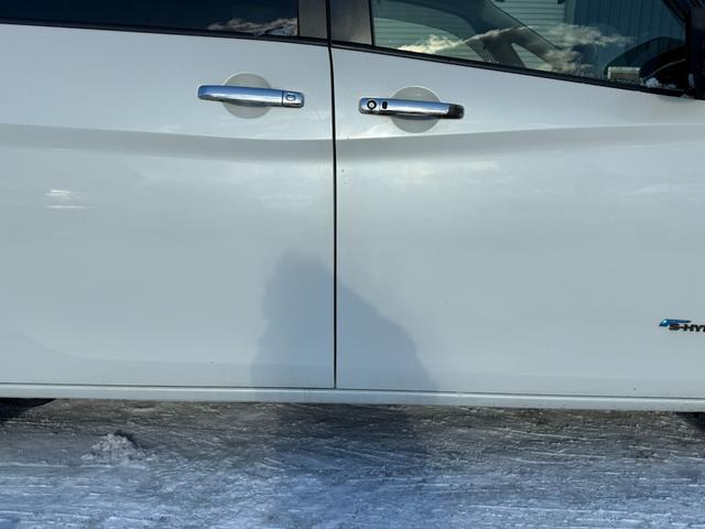 セレナ 2.0X 2列目スライドアップシート 4WD 純正ナビ/フルセグTV/Bカメラ/Bluetooth/純正エンスタ/ETC/前ドラレコ/クルコン/両側パワスラ/横滑り防止/フォグランプ/スマートキー2個(14枚目)