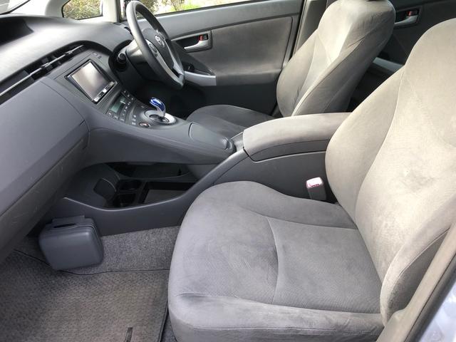 プリウス S メモリーナビ 車検整備付 寒冷地仕様 スマートキー(13枚目)