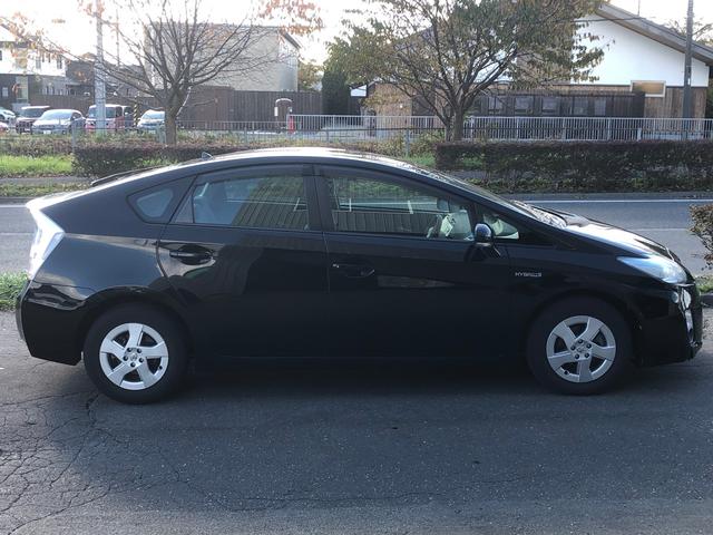 プリウス Ｓ　メモリーナビ　バックカメラ　ＥＴＣ　寒冷地仕様　スマートキー（6枚目）