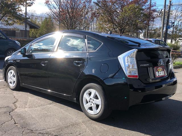 プリウス Ｓ　メモリーナビ　バックカメラ　ＥＴＣ　寒冷地仕様　スマートキー（10枚目）