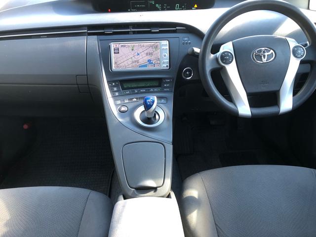 プリウス Ｓ　メモリーナビ　バックカメラ　ＥＴＣ　寒冷地仕様　スマートキー（11枚目）