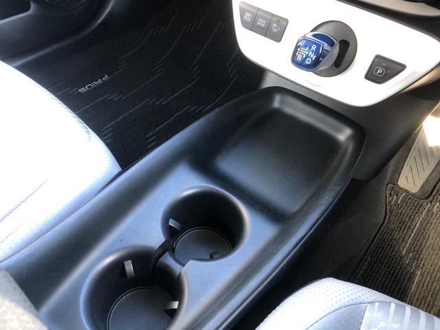 プリウス S メモリーナビ バックカメラ 4WD ドライブレコーダーエンジンスターター 寒冷地仕様(21枚目)