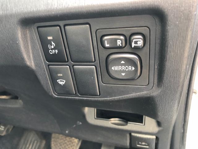 プリウス Ｓ　後期型　車検整備付　メモリーナビ　　スマートキー寒冷地仕様（19枚目）