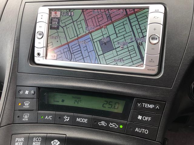 プリウス Ｓ　メモリーナビ　バックカメラ　寒冷地仕様　スマートキー（16枚目）