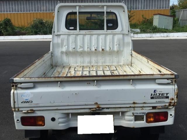 スペシャル 4WD 5速MT(3枚目)