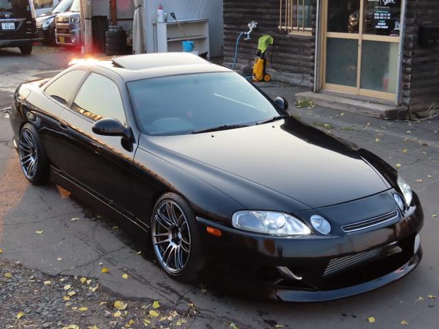 ソアラ 2.5GT-T サンルーフ ハイフロータービン センチュリー用キャリパー 2wayLSD GReddyブーコン 社外ナックル 車高調 前置I/C アルミホイール ABS エアコン パワーステアリング パワーウィンドウ(2枚目)