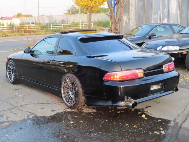 ソアラ 2.5GT-T サンルーフ ハイフロータービン センチュリー用キャリパー 2wayLSD GReddyブーコン 社外ナックル 車高調 前置I/C アルミホイール ABS エアコン パワーステアリング パワーウィンドウ(9枚目)