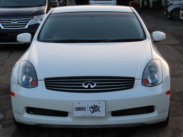 スカイライン ３５０ＧＴ　アルミホイール　ＨＩＤ　ＭＴ　キーレスエントリー　盗難防止システム　パワーシート　ＣＤ　カセット　衝突安全ボディ　ＡＢＳ　ＥＳＣ　エアコン　パワーステアリング　パワーウィンドウ　運転席エアバッグ（3枚目）