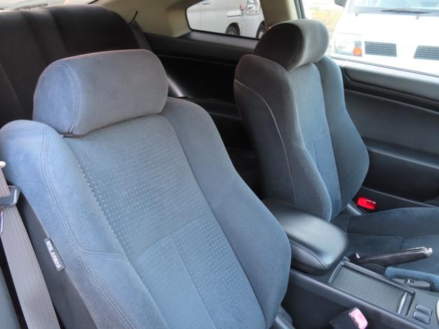 スカイライン ３５０ＧＴ　アルミホイール　ＨＩＤ　ＭＴ　キーレスエントリー　盗難防止システム　パワーシート　ＣＤ　カセット　衝突安全ボディ　ＡＢＳ　ＥＳＣ　エアコン　パワーステアリング　パワーウィンドウ　運転席エアバッグ（28枚目）