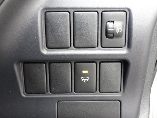 ノア Ｘ　Ｖパッケージ　事故無し　保証１年　４ＷＤ　純正ナビ　ワンセグＴＶ　社外エンジンスターター　キーレス　ＥＴＣ　ステアリングスイッチ　ワイパーデアイサー（35枚目）