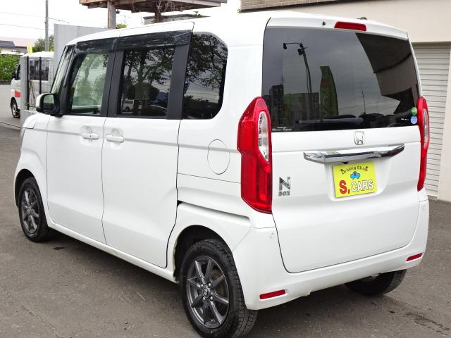 Ｎ－ＢＯＸ Ｇホンダセンシング　事故無し　保証１年　４ＷＤ　ホンダセンシング　衝突軽減ブレーキ　レーンキープアシスト　ディスプレイオーディオ　Ｂｌｕｅｔｏｏｔｈ接続　Ｂカメラ　シートヒーター　クルーズコントロール　ＬＥＤヘッドライト（12枚目）