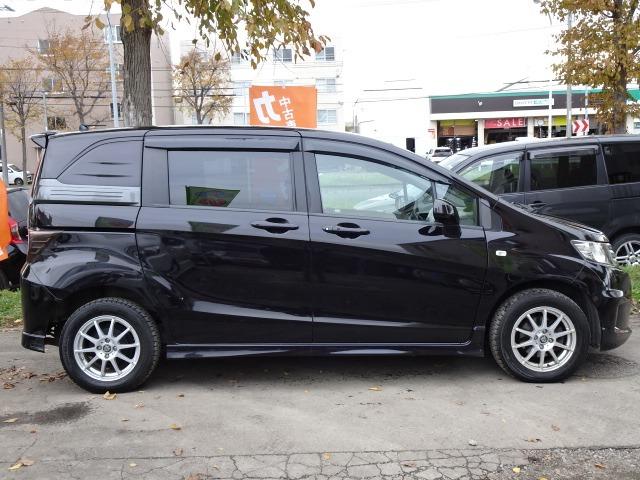 HONDA FREED SPIKE G AERO