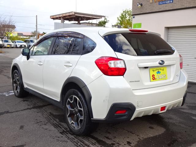 ＸＶ ２．０ｉ－Ｌ　アイサイト　事故無し　保証１年　４ＷＤ　アイサイト　ナビ　地デジ　バックカメラ　プッシュスタート　スマートキー　純正ＨＩＤ　ＥＴＣ　アイドリングストップ　リヤフォグ　前席パワーシート　１７インチアルミホイール（11枚目）