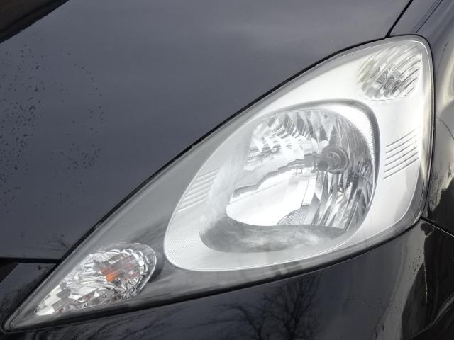 フィット Ｇスマートセレクション　事故無し　４ＷＤ　社外ＣＤ　社外エンジンスターター　スマートキー　ＥＴＣ　ウインカーミラー　１５インチアルミホイール　デアイサー（34枚目）