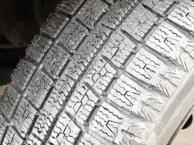 N-ONE G 事故無し 保証1年 4WD プッシュスタート スマートキー 純正HID ミラーヒーター アイドリングストップ トラクションコントロール オートエアコン 車検新規2年 冬タイヤ装着済み(18枚目)