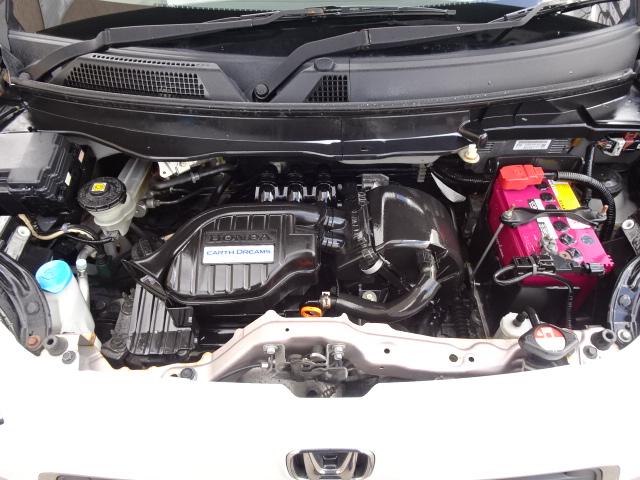 N-ONE G 事故無し 保証1年 4WD プッシュスタート スマートキー 純正HID ミラーヒーター アイドリングストップ トラクションコントロール オートエアコン 車検新規2年 冬タイヤ装着済み(19枚目)