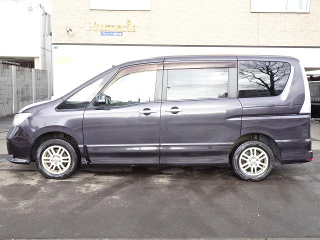 セレナ ハイウェイスター　Ｖセレクション　事故無し　保証１年　４ＷＤ　両側パワースライドドア　純正ナビ　地デジ　バックカメラ　Ｂｌｕｅｔｏｏｔｈ接続　フリップダウンモニター　純正エンジンスターター　インテリキー２本　アイドリングストップ（10枚目）