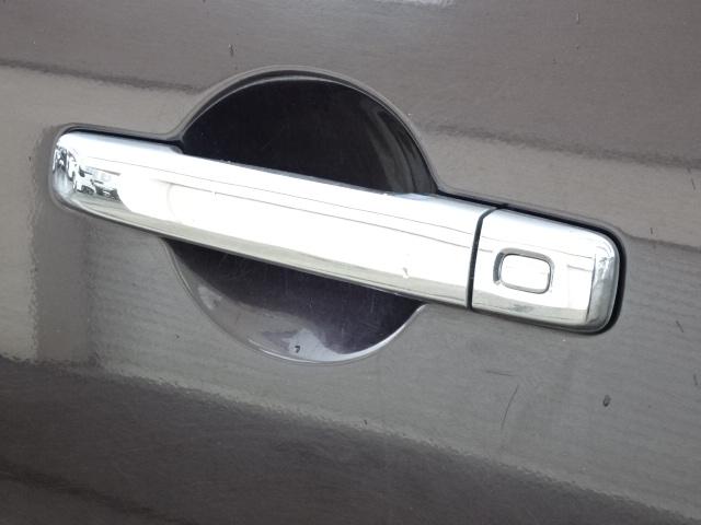 セレナ ハイウェイスター　Ｖセレクション　事故無し　保証１年　４ＷＤ　両側パワースライドドア　純正ナビ　地デジ　バックカメラ　Ｂｌｕｅｔｏｏｔｈ接続　フリップダウンモニター　純正エンジンスターター　インテリキー２本　アイドリングストップ（22枚目）