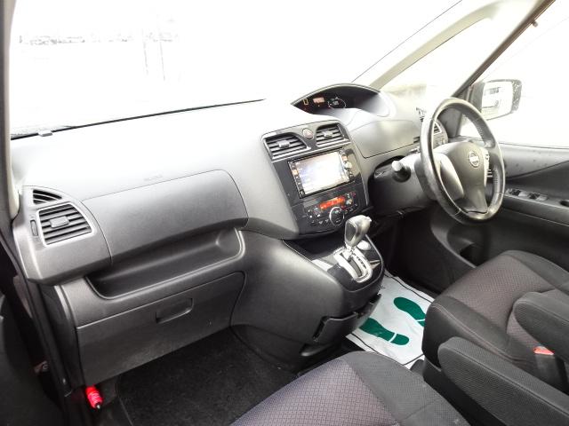 セレナ ハイウェイスター　Ｖセレクション　事故無し　保証１年　４ＷＤ　両側パワースライドドア　純正ナビ　地デジ　バックカメラ　Ｂｌｕｅｔｏｏｔｈ接続　フリップダウンモニター　純正エンジンスターター　インテリキー２本　アイドリングストップ（27枚目）