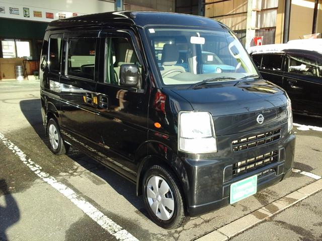 NV100クリッパーバン DX 貨物 4WD AT 両側スライドドア 2WD-4WD切り替え式 カーラジオ キーレス 13インチ冬タイヤ 保証付 磨きコーティング(6枚目)