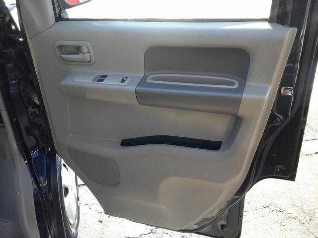 NV100クリッパーバン DX 貨物 4WD AT 両側スライドドア 2WD-4WD切り替え式 カーラジオ キーレス 13インチ冬タイヤ 保証付 磨きコーティング(15枚目)