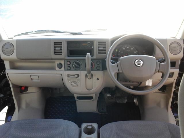 NV100クリッパーバン DX 貨物 4WD AT 両側スライドドア 2WD-4WD切り替え式 カーラジオ キーレス 13インチ冬タイヤ 保証付 磨きコーティング(16枚目)