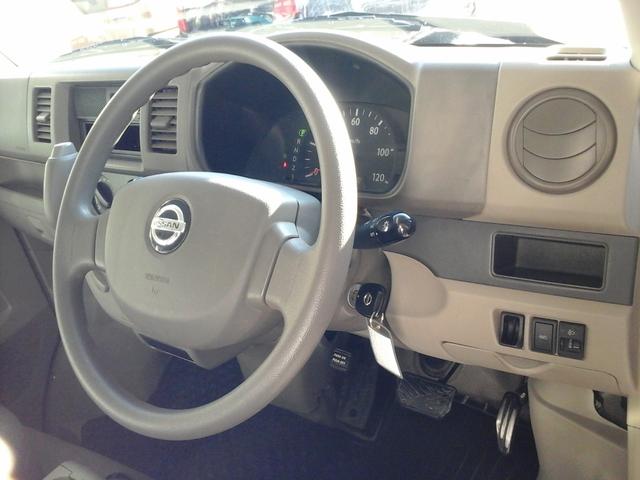 NV100クリッパーバン DX 貨物 4WD AT 両側スライドドア 2WD-4WD切り替え式 カーラジオ キーレス 13インチ冬タイヤ 保証付 磨きコーティング(20枚目)