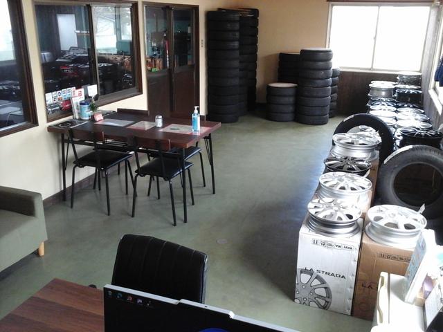 NV100クリッパーバン DX 貨物 4WD AT 両側スライドドア 2WD-4WD切り替え式 カーラジオ キーレス 13インチ冬タイヤ 保証付 磨きコーティング(28枚目)