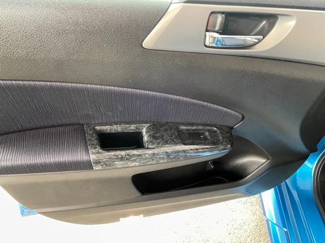エクシーガ ２．０ＧＴ　４ＷＤ　ターボ　プッシュスタート　ＨＤＤナビ　バックカメラ　オートクルーズコントロール　ＨＩＤ　ＳＩドライブ　電動格納ミラー　３列シート　フルフラット　ハーフレザーパワーシート　ＡＴ　アルミホイール（35枚目）