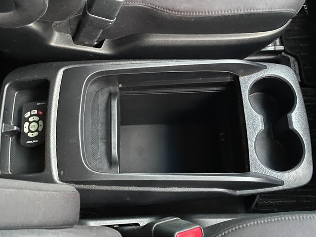 アルファード ２．５Ｓ　４ＷＤ　トヨタセーフティセンス　純正エンジンスターター　両側電動スライドドア　ＬＥＤヘッドライト　アルパインナビＥＸ１１Ｚ　ＣＤ／ＤＶＤ／ＴＶ／Ｂｌｕｔｏｏｔｈ／Ｂカメラ　ビルトインＥＴＣ　クルコン（18枚目）