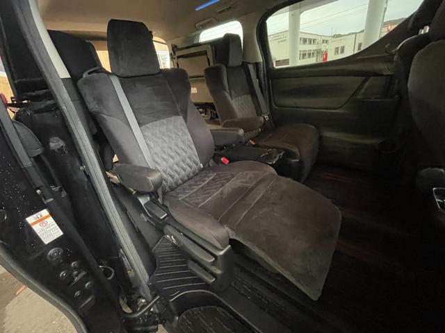 アルファード ２．５Ｓ　４ＷＤ　トヨタセーフティセンス　純正エンジンスターター　両側電動スライドドア　ＬＥＤヘッドライト　アルパインナビＥＸ１１Ｚ　ＣＤ／ＤＶＤ／ＴＶ／Ｂｌｕｔｏｏｔｈ／Ｂカメラ　ビルトインＥＴＣ　クルコン（25枚目）