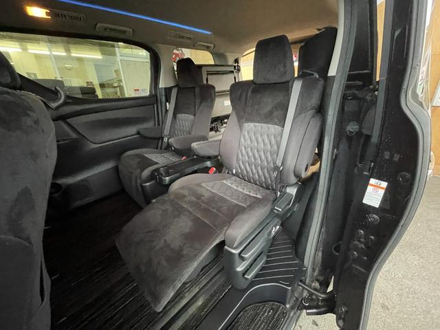 アルファード ２．５Ｓ　４ＷＤ　トヨタセーフティセンス　純正エンジンスターター　両側電動スライドドア　ＬＥＤヘッドライト　アルパインナビＥＸ１１Ｚ　ＣＤ／ＤＶＤ／ＴＶ／Ｂｌｕｔｏｏｔｈ／Ｂカメラ　ビルトインＥＴＣ　クルコン（33枚目）