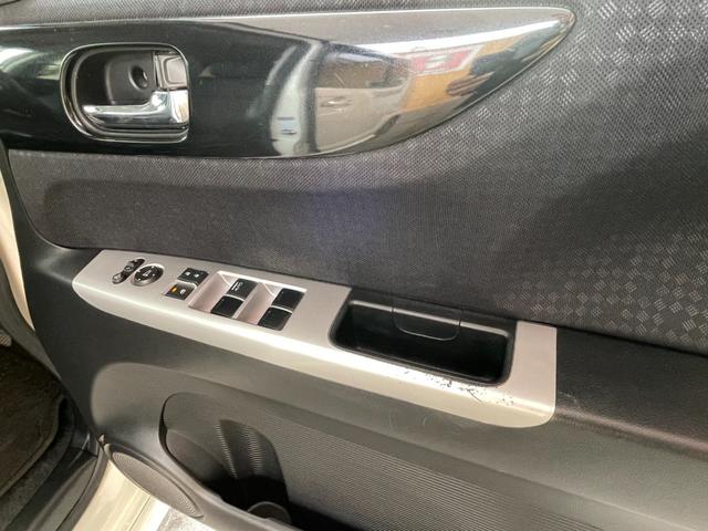 Ｎ－ＢＯＸカスタム Ｇ　ターボＳＳブラックスタイルパッケージ　４ＷＤ　ターボ　安心パッケージ　低速域衝突軽減ブレーキ／誤発進抑制機能　オートリトラミラー　両側電動スライドドア純正ナビＣＤ／ＤＶＤ／ＴＶ／Ｂｌｕｔｏｏｔｈ／Ｂカメラ／ＥＴＣ　シートヒーター（19枚目）