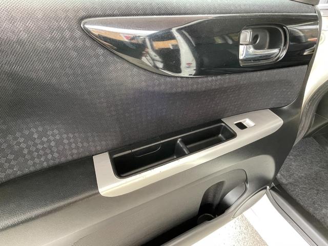Ｎ－ＢＯＸカスタム Ｇ　ターボＳＳブラックスタイルパッケージ　４ＷＤ　ターボ　安心パッケージ　低速域衝突軽減ブレーキ／誤発進抑制機能　オートリトラミラー　両側電動スライドドア純正ナビＣＤ／ＤＶＤ／ＴＶ／Ｂｌｕｔｏｏｔｈ／Ｂカメラ／ＥＴＣ　シートヒーター（27枚目）