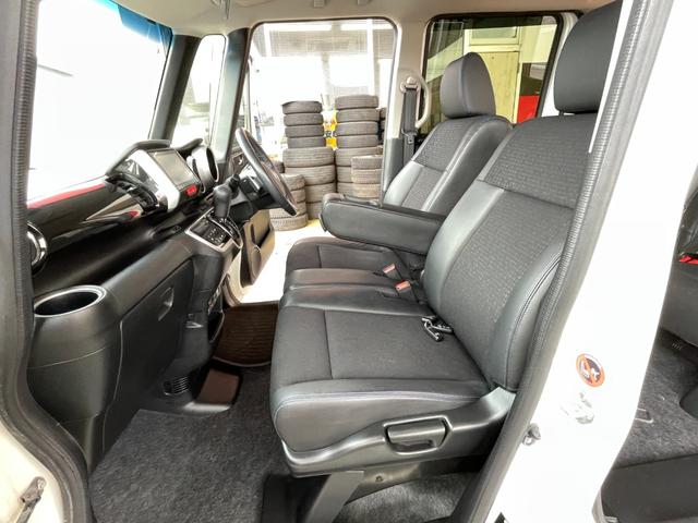 Ｎ－ＢＯＸカスタム Ｇ　ターボＳＳブラックスタイルパッケージ　４ＷＤ　ターボ　安心パッケージ　低速域衝突軽減ブレーキ／誤発進抑制機能　オートリトラミラー　両側電動スライドドア純正ナビＣＤ／ＤＶＤ／ＴＶ／Ｂｌｕｔｏｏｔｈ／Ｂカメラ／ＥＴＣ　シートヒーター（28枚目）