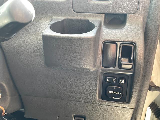 アトレーワゴン カスタムターボＲＳ　４ＷＤ　ターボ　電動格納ミラー　エンジンスターター　社外ナビ　リアヒーター（11枚目）