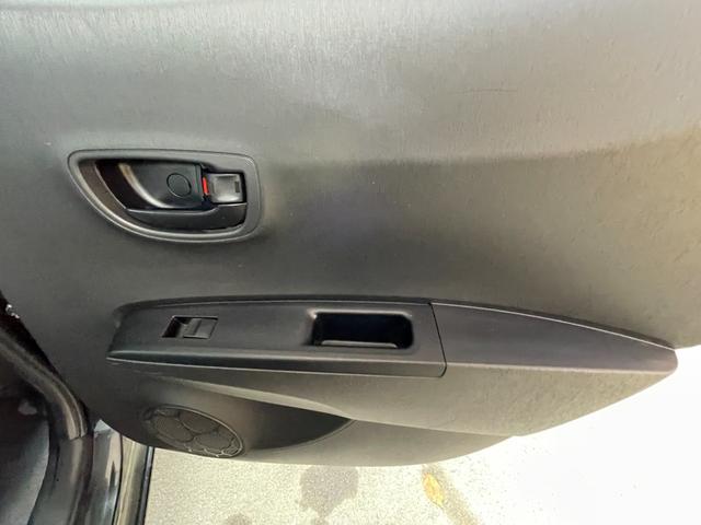 ヴィッツ Ｆ　４ＷＤ　寒冷地仕様　キーレス　エンジンスターター　社外ナビ　ＣＤ／ＤＶＤ／ＴＶ／Ｂｌｕｔｏｏｔｈ　ライトレベライザー　電動格納ミラー（22枚目）