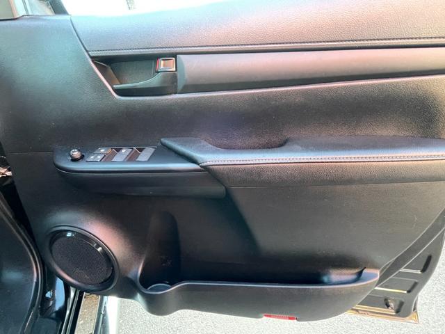 ハイラックス Ｘ　後期モデル　４ＷＤ　２．５インチアップ　ＲＯＣＣＯタイプＦバンパ　タコマルックＴＯＹＯＴＡグリル　社外１７インチＡＷ　マッドタイヤ２８５／７０Ｒ１７　オーバーフェンダー　ソフトトノカバー（40枚目）