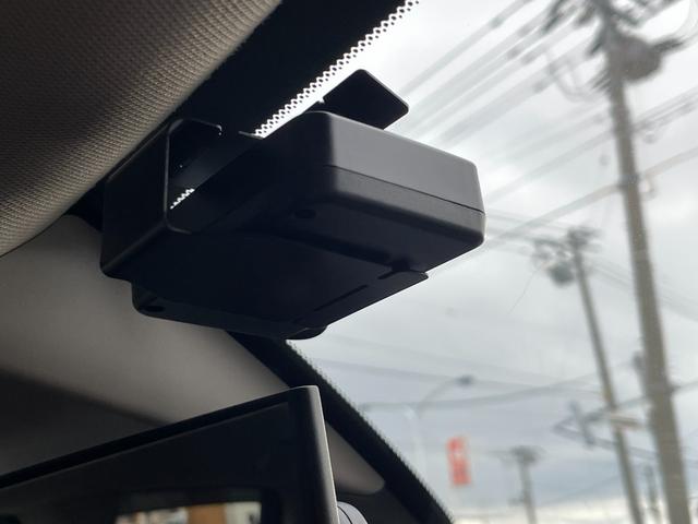 ＺＲ－Ｖ ｅ：ＨＥＶ　Ｚ　４ＷＤ　ワンオーナー　ホンダセンシング　マルチビューカメラ　ホンダコネクト　ＥＴＣ２．０　ワイヤレス充電器　レザーシート　運転席：助手席Ｐシート　シートヒーター　ＢＯＳＥサウンド　純正１８インチアルミ（23枚目）