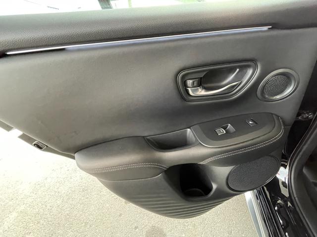 ＺＲ－Ｖ ｅ：ＨＥＶ　Ｚ　４ＷＤ　ワンオーナー　ホンダセンシング　マルチビューカメラ　ホンダコネクト　ＥＴＣ２．０　ワイヤレス充電器　レザーシート　運転席：助手席Ｐシート　シートヒーター　ＢＯＳＥサウンド　純正１８インチアルミ（39枚目）