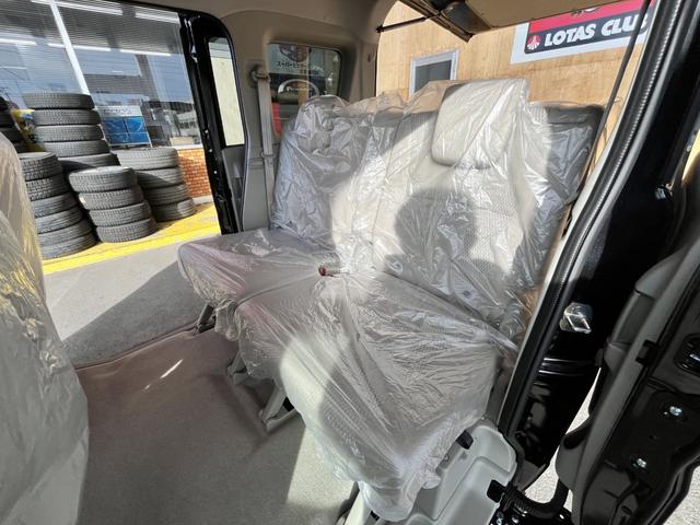 エブリイワゴン ＰＺターボ　登録済未使用車　衝突被害軽減ブレーキ　ハイルーフ　バックアイカメラ付ディスプレーオーディオ　片側電動スライドドア　ＬＥＤヘッドライト　レーンアシスト　シートヒーター　電動格納ミラー　オートライト（29枚目）