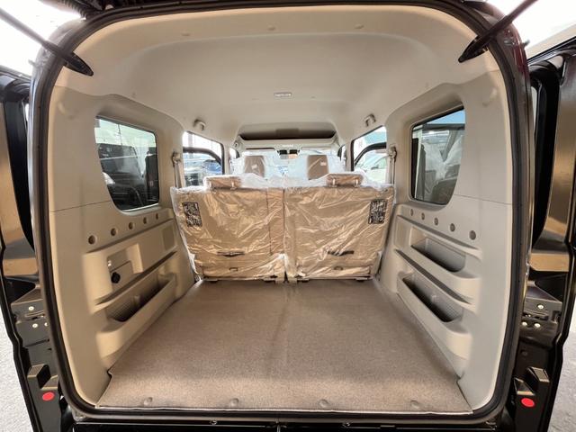 エブリイワゴン ＰＺターボ　登録済未使用車　衝突被害軽減ブレーキ　ハイルーフ　バックアイカメラ付ディスプレーオーディオ　片側電動スライドドア　ＬＥＤヘッドライト　レーンアシスト　シートヒーター　電動格納ミラー　オートライト（30枚目）