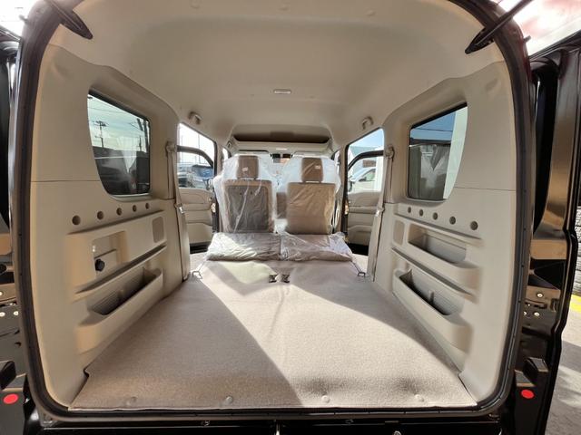 エブリイワゴン ＰＺターボ　登録済未使用車　衝突被害軽減ブレーキ　ハイルーフ　バックアイカメラ付ディスプレーオーディオ　片側電動スライドドア　ＬＥＤヘッドライト　レーンアシスト　シートヒーター　電動格納ミラー　オートライト（32枚目）